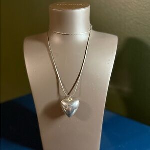 Vintage Sterling silver bubble heart on fancy link chain 😍